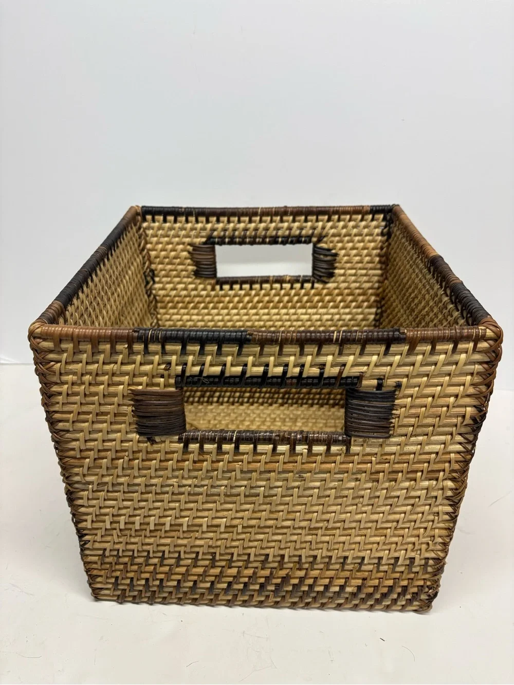 Woven Seagrass Storage Bin Basket with Handles - Natural Brown 10x10x10